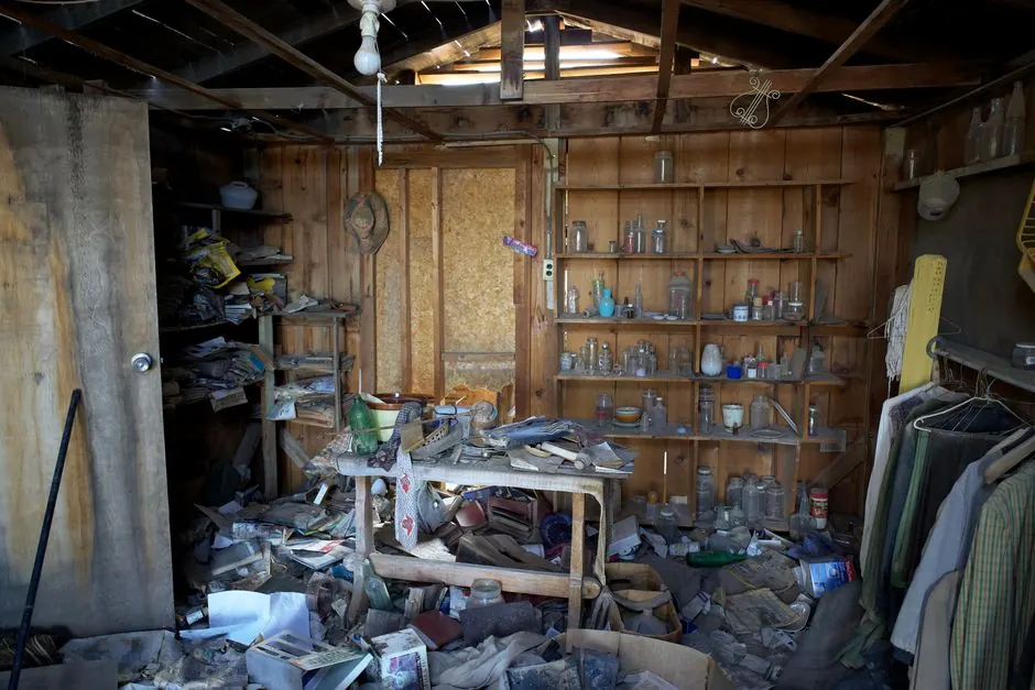 Signs you need professional hoarding cleanup services